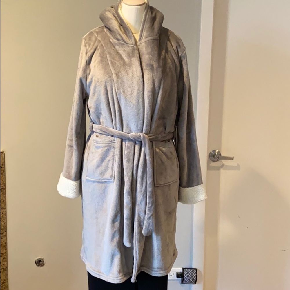 2/$50 Llama Hoodie Robe - Picture 2 of 6